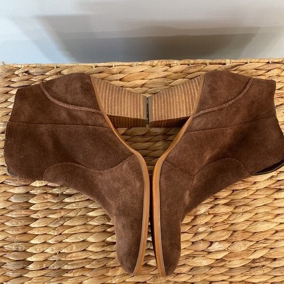 Tesori Karissa Suede Ankle Bootie Cognac Brown Split Front Shaft Stack Heel - Picture 8 of 10